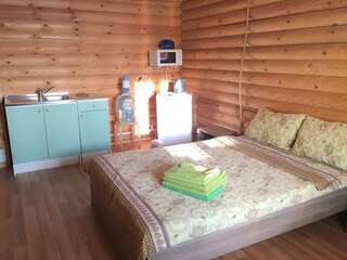 База отдыха Займище Казань Двухместный номер с 1 кроватью или 2 отдельными кроватями и общей ванной комнатой-6